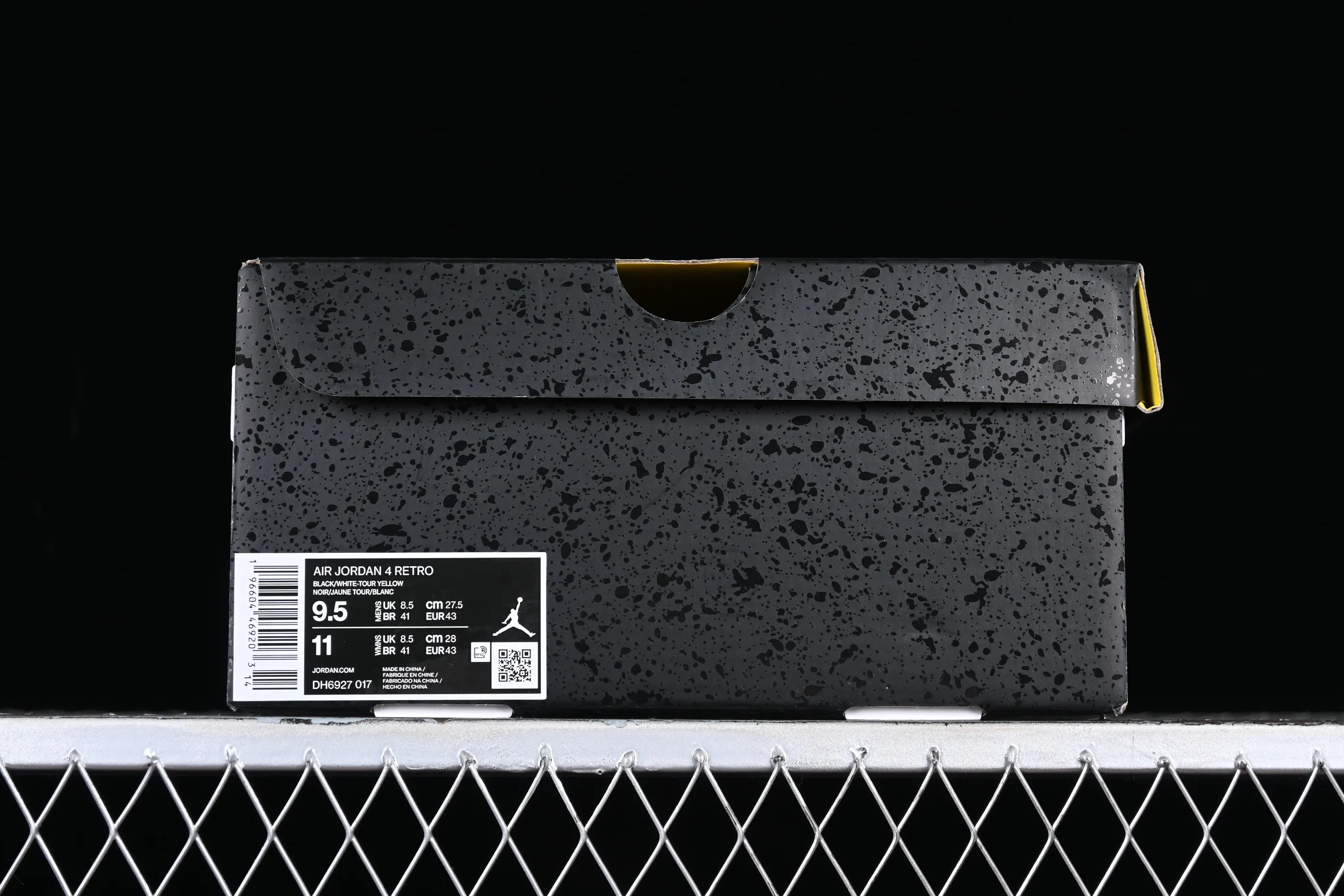 All categories Air Jordan Jordan series basketball shoes Air Jordan 4 LJR version Air Jordan 4 "Thunder" AJ4 Joe 4 Thunder replica basketball shoes DH6927-017